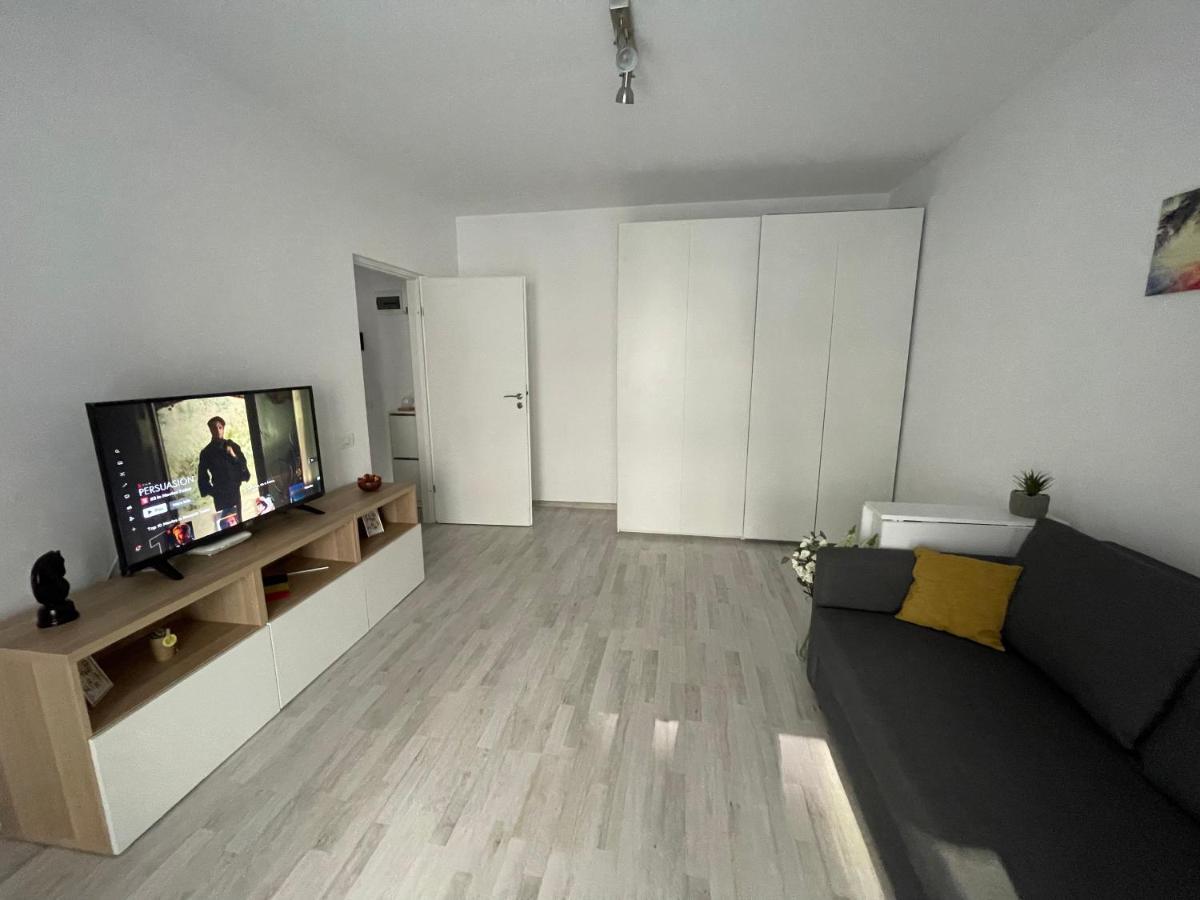 Plaza Luxury Apartment Near Presidential Palace Bucharest Exterior photo